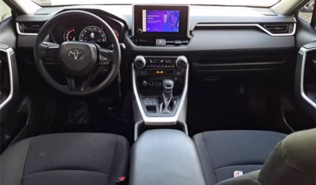 Toyota RAV4 (2023)